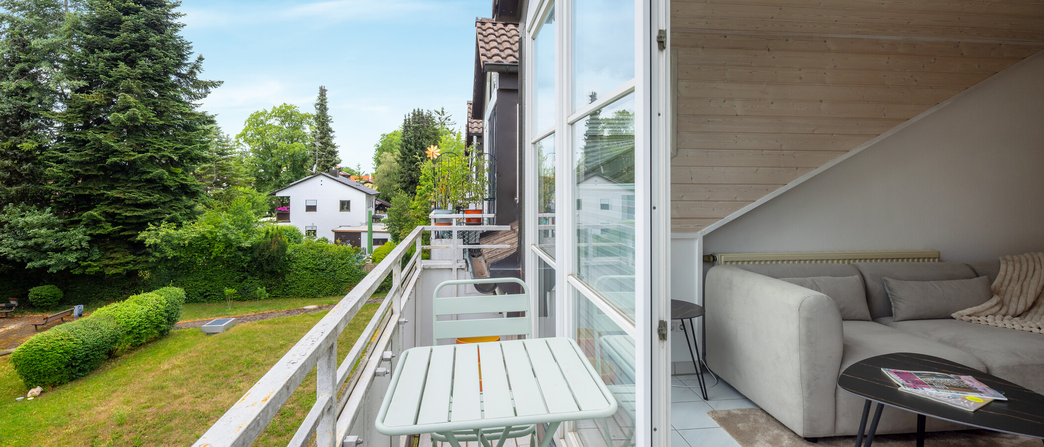 attic apartment München Solln 01 balcony 14919