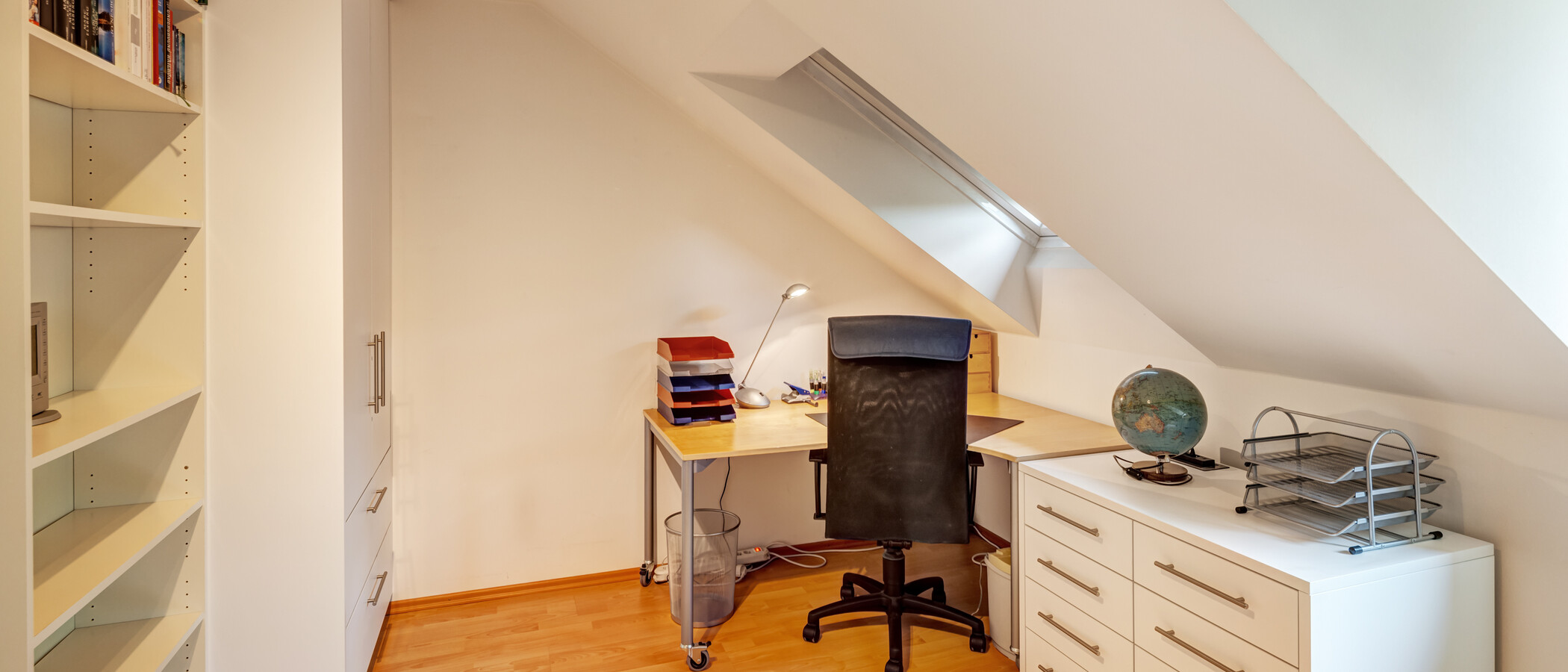 attic apartment München Obergiesing 01 Workspace/Guestroom 14920