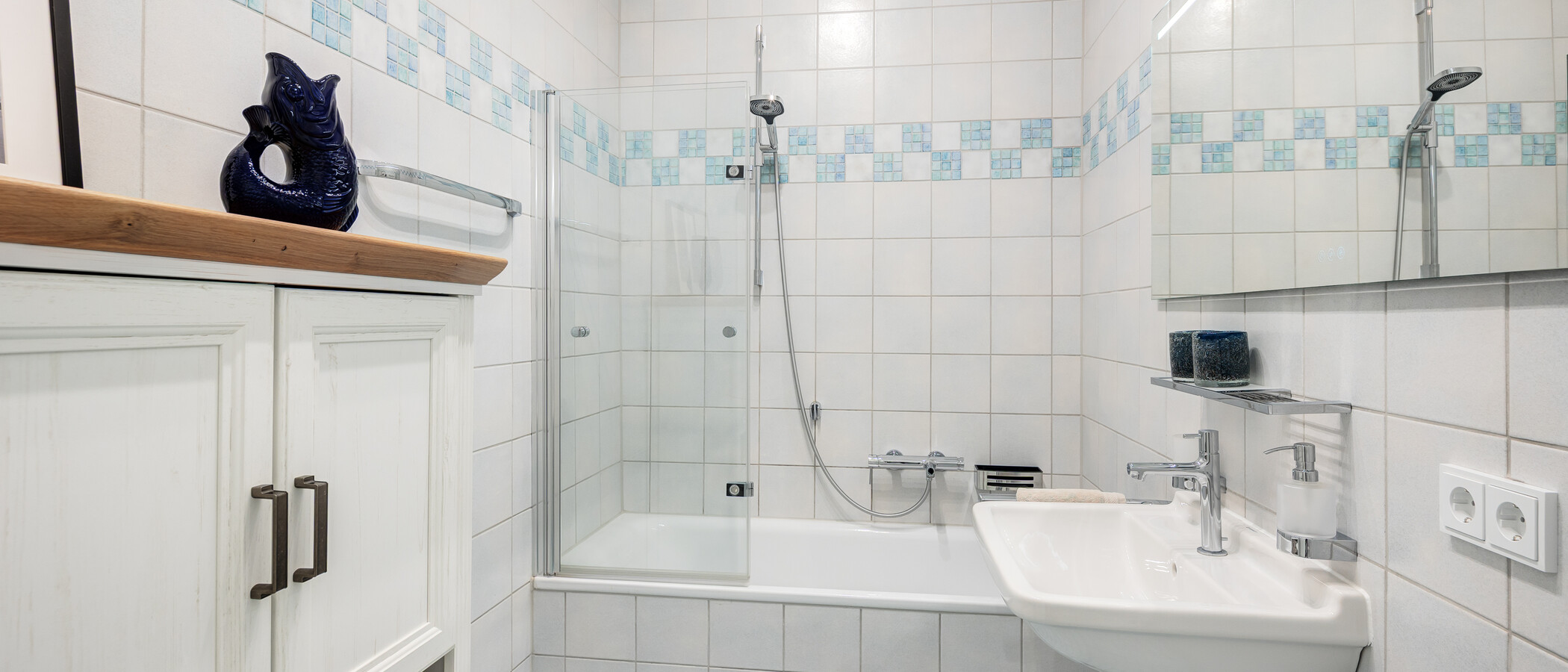 apartment München Glockenbachviertel 01 bathroom 14921