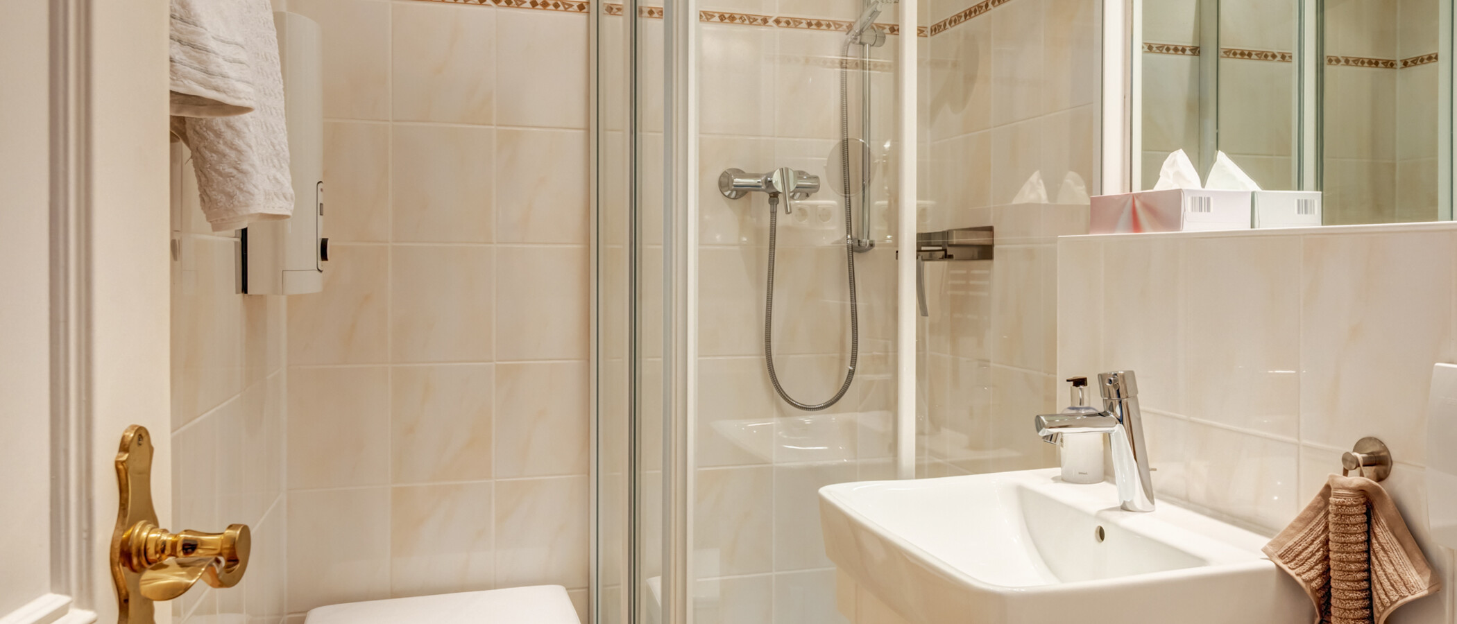 apartment München Parkstadt Bogenhausen 01 bathroom 14923