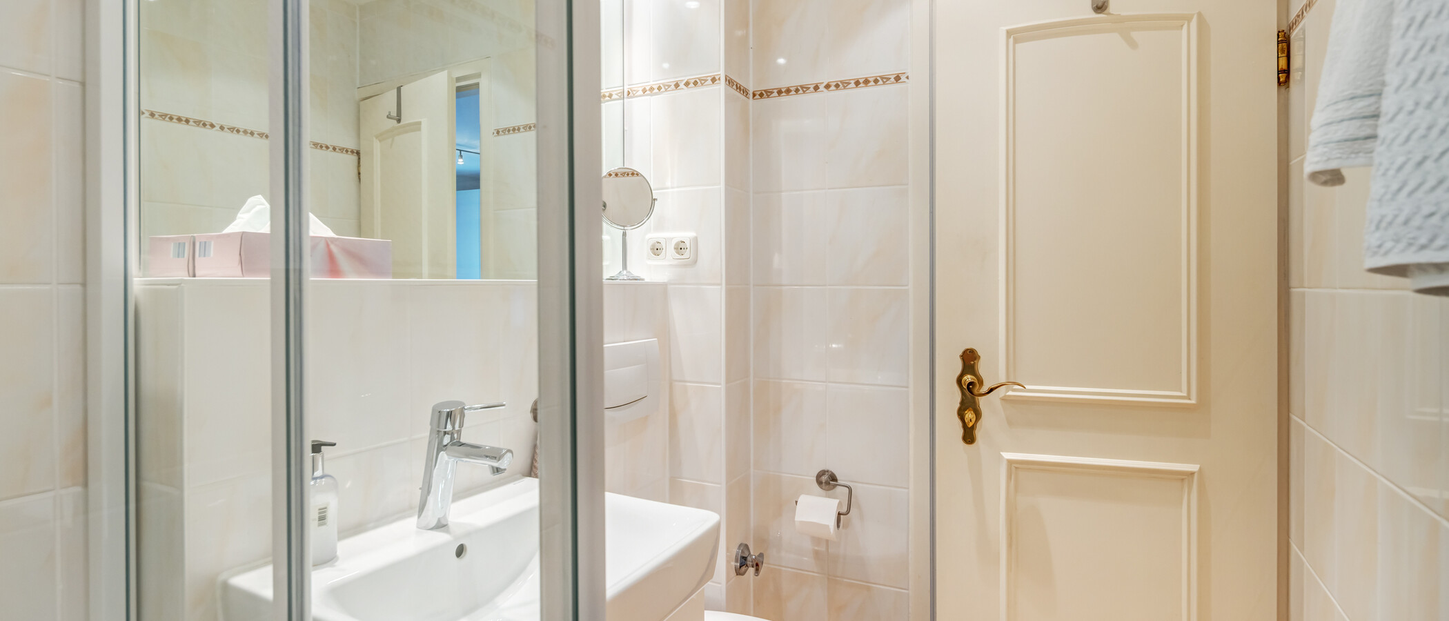 apartment München Parkstadt Bogenhausen 02 bathroom 14923