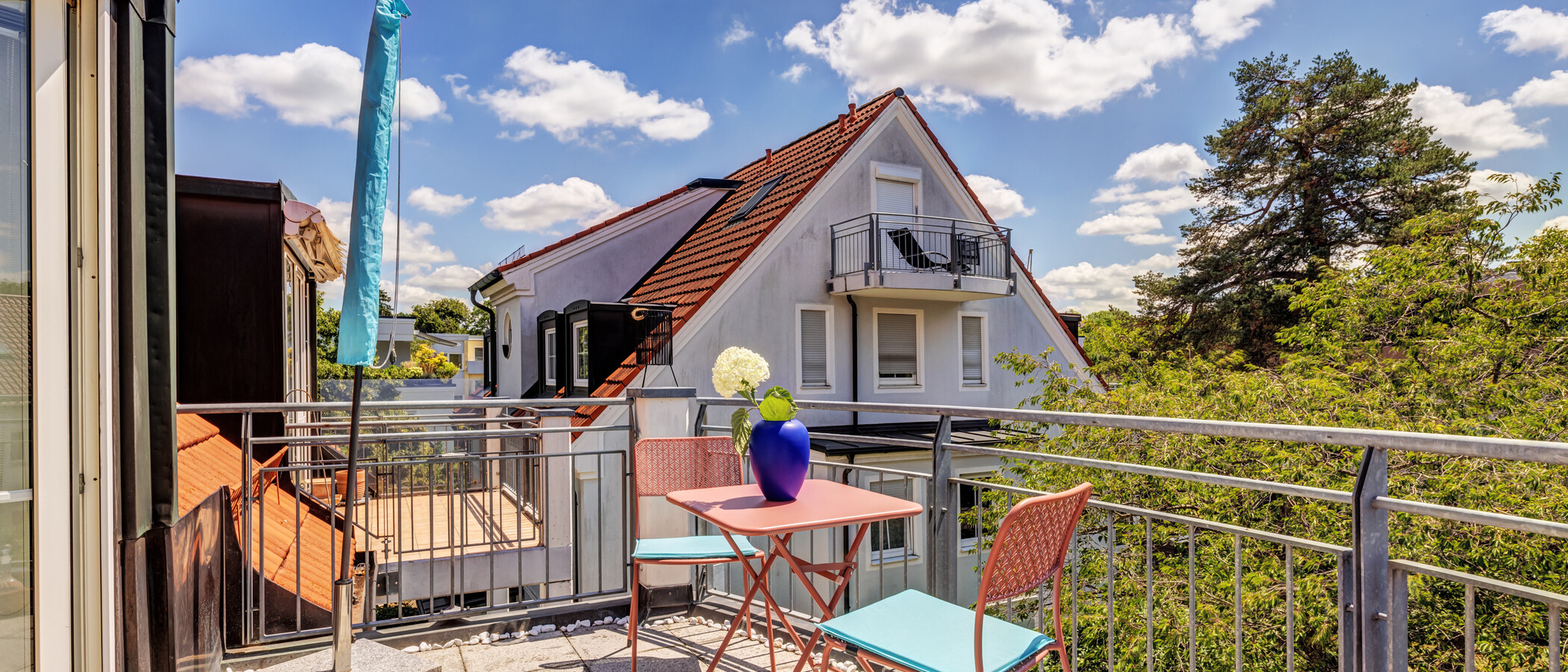 attic apartment München Obermenzing 03 balcony 14927