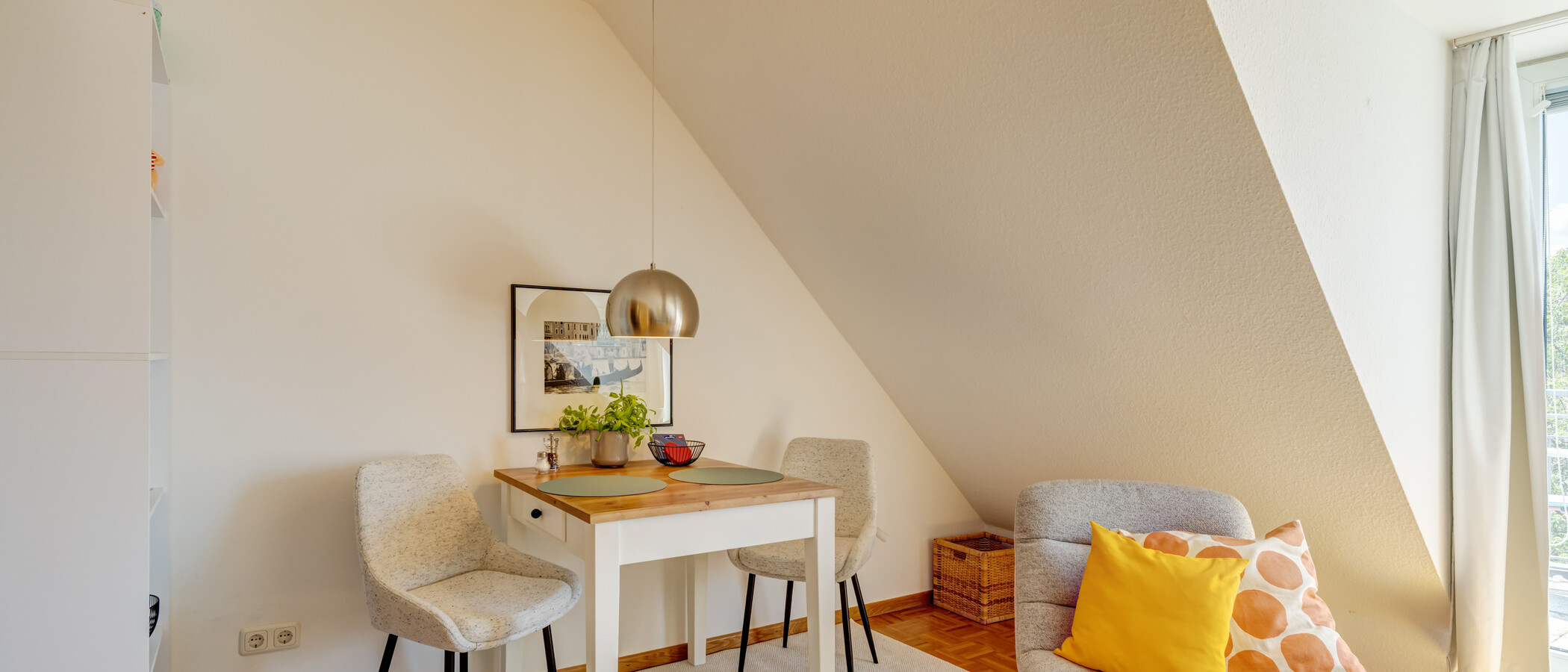 attic apartment München Obermenzing 02 living area 14927