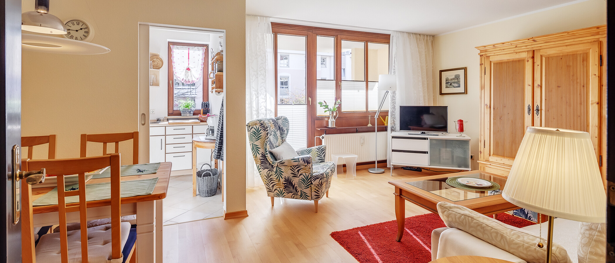 apartment München Schwabing-Nord (zw. Belgrad- & Leopoldstraße) 02 living area 1494