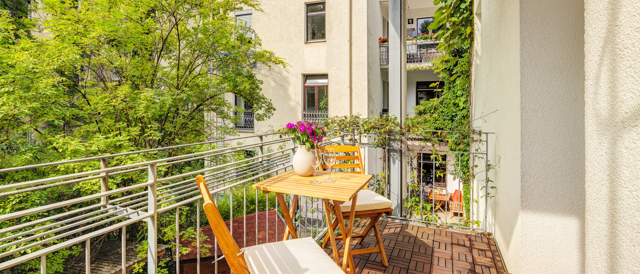 apartment München Neuhausen 02 balcony 14942