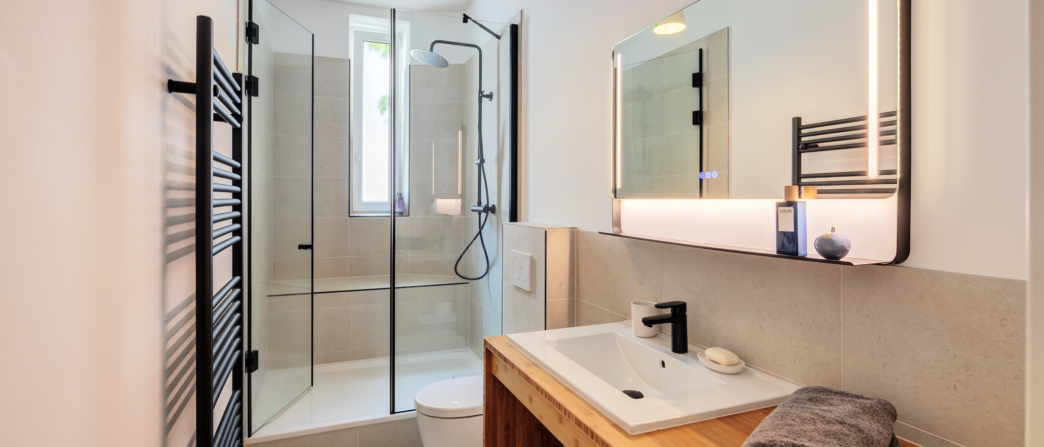 apartment München Neuhausen 01 bathroom 14943