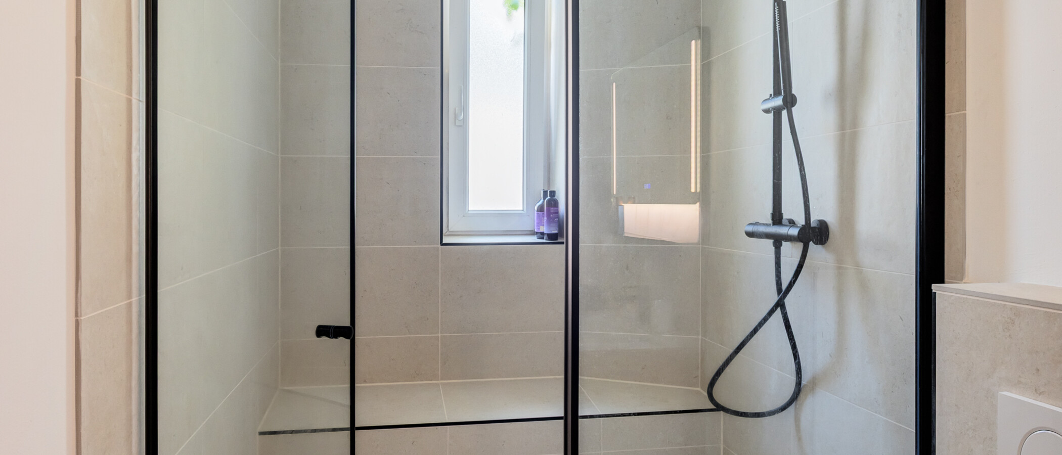 apartment München Neuhausen 02 bathroom 14943