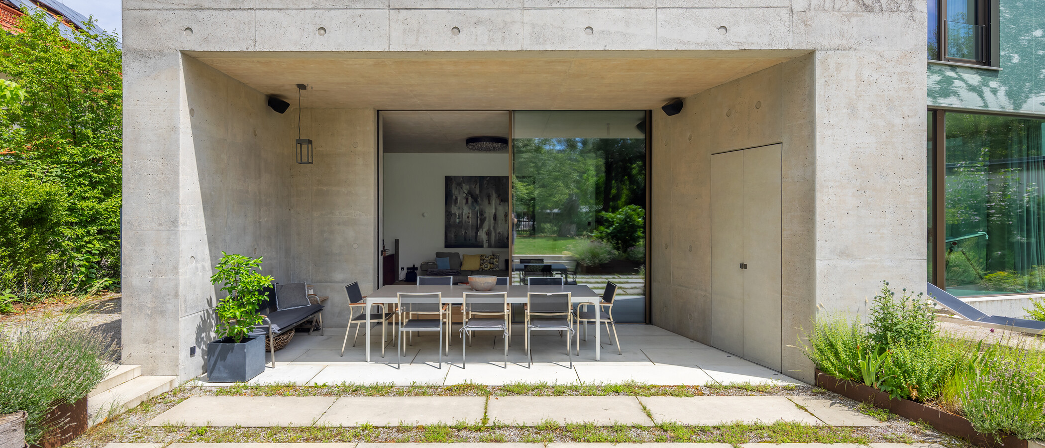 villa München Harlaching 02 terrace 14944