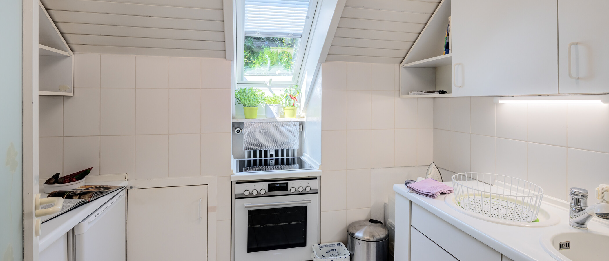 attic apartment Germering 03 kitchen 14946