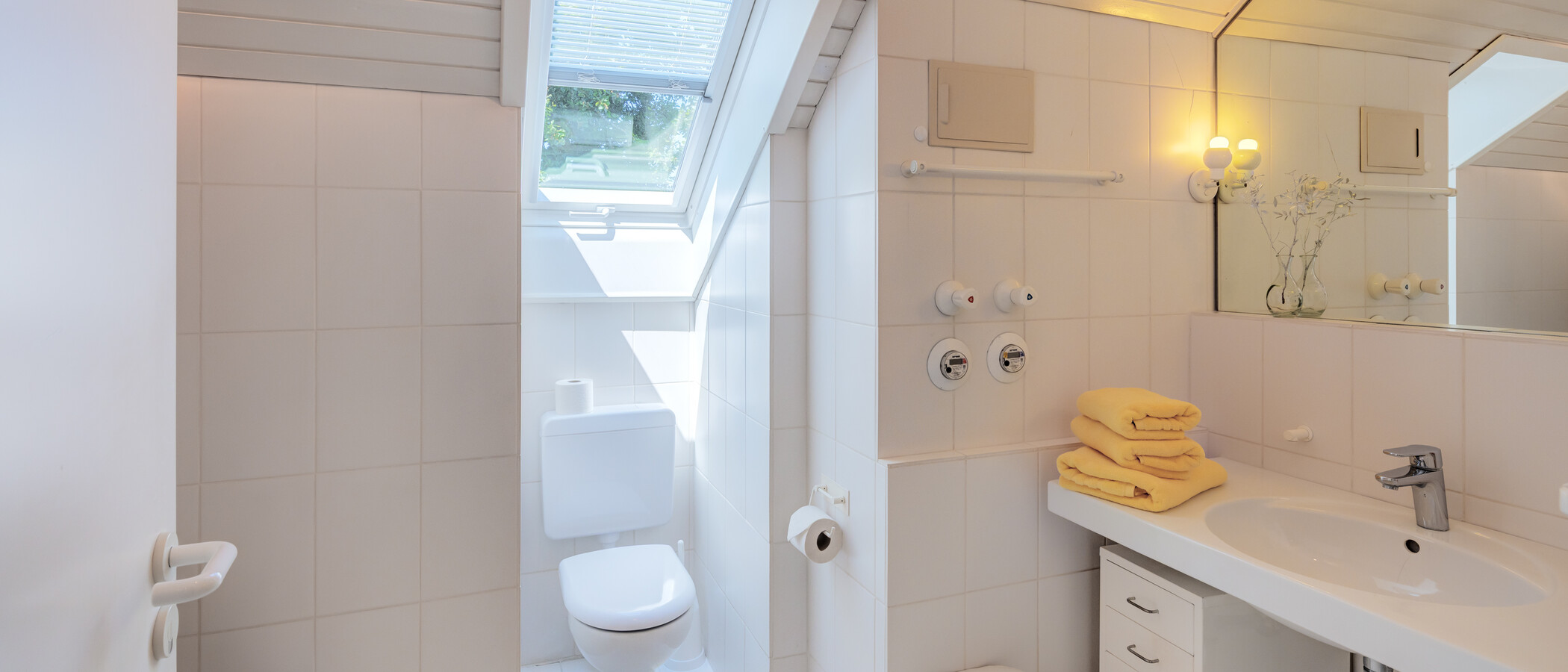 attic apartment Germering 03 bathroom 14946
