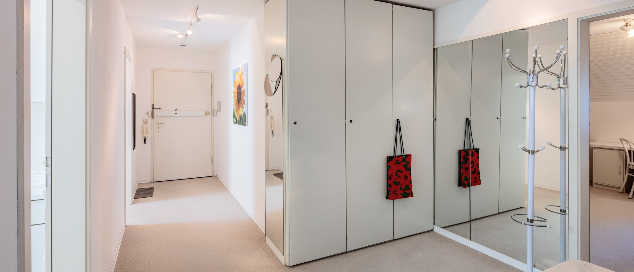 attic apartment Germering 01 hall 14946