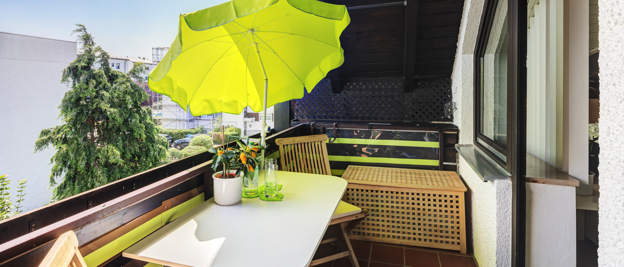 attic apartment Germering 03 balcony 14946