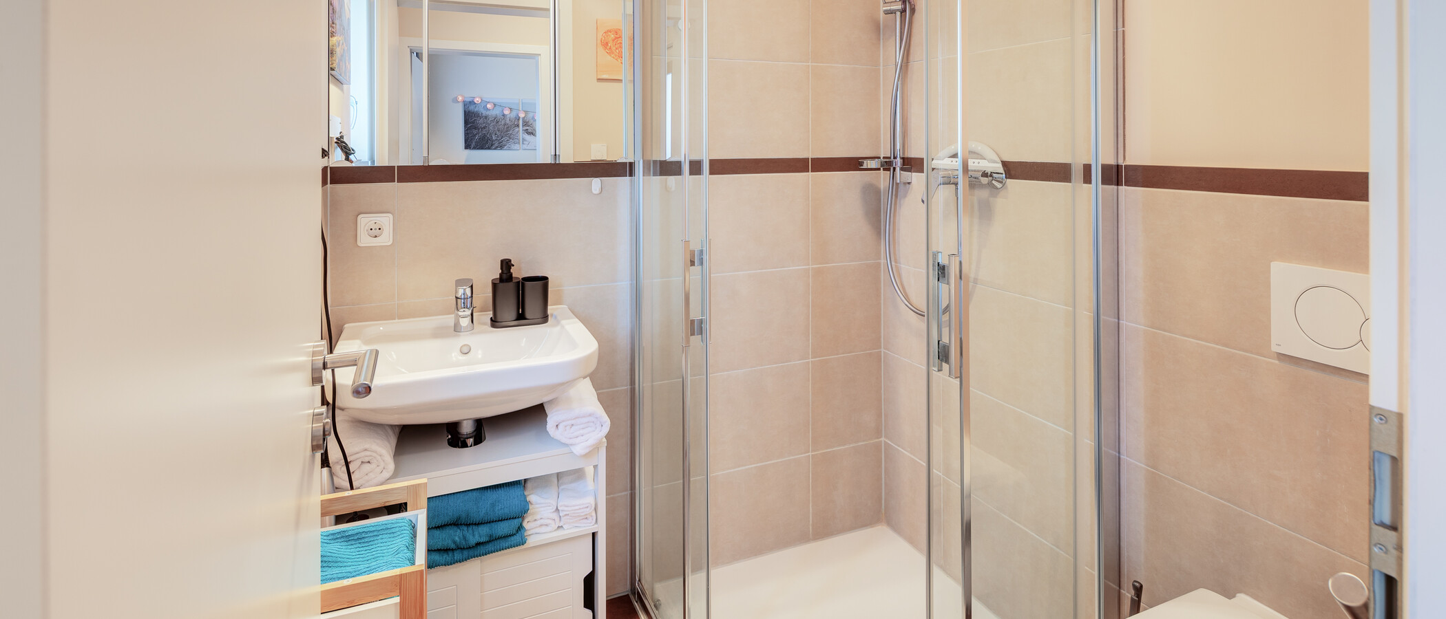 apartment Holzkirchen 01 bathroom 14951