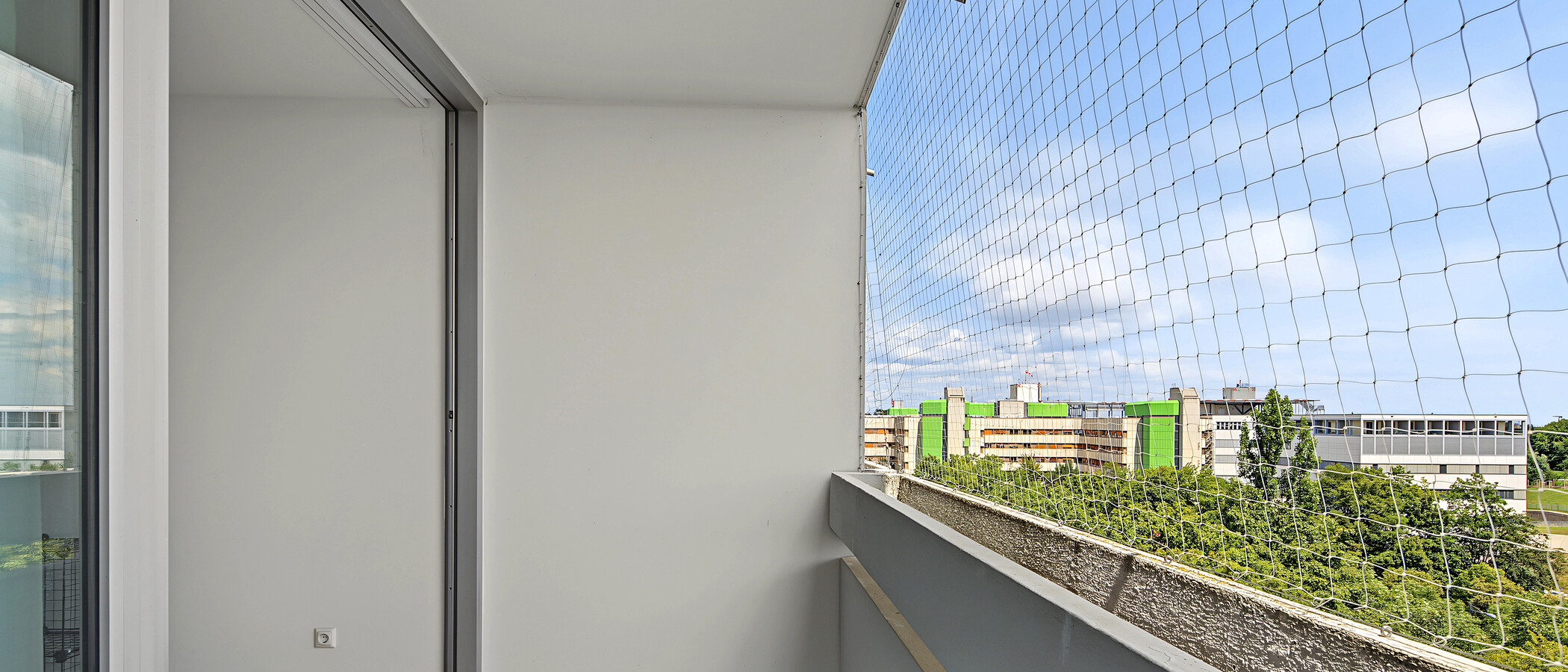 apartment München Arabellapark 02 1. balcony 14958
