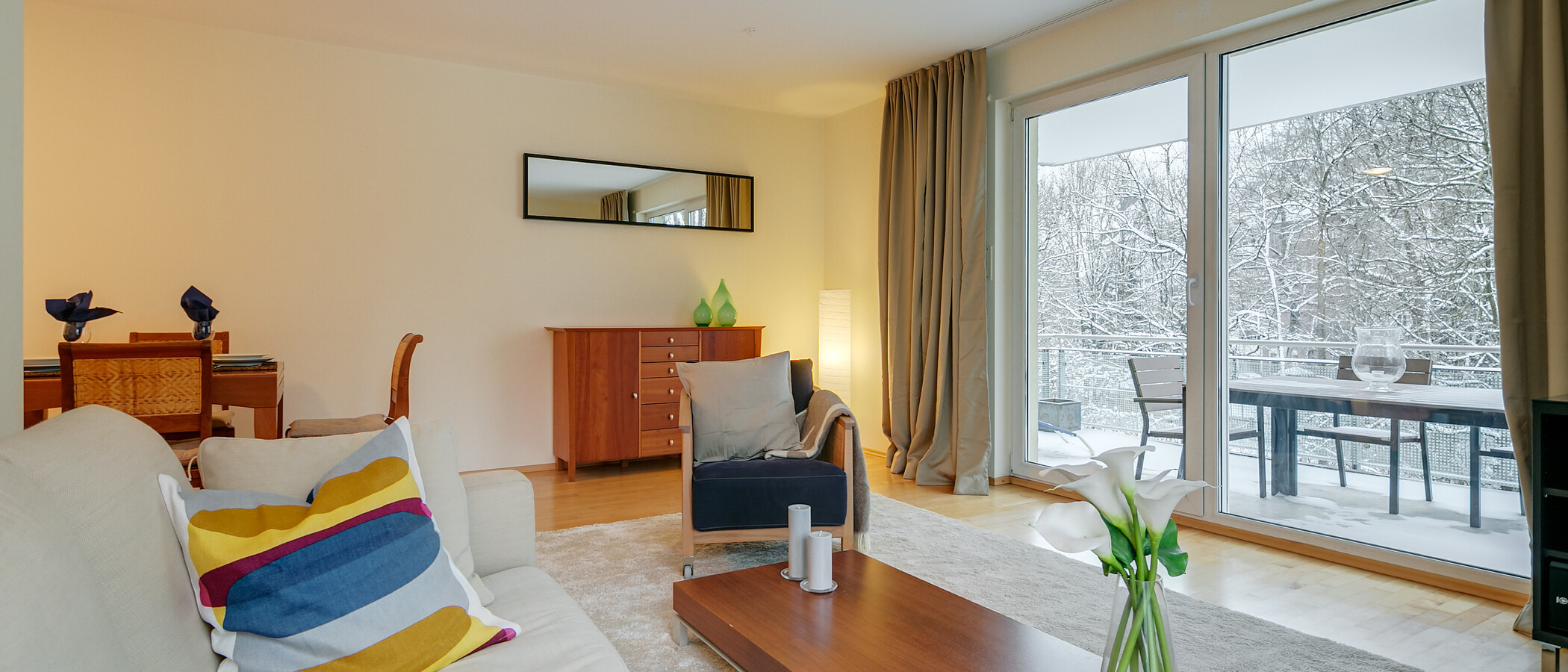 apartment München Glockenbachviertel 04 living room 1496