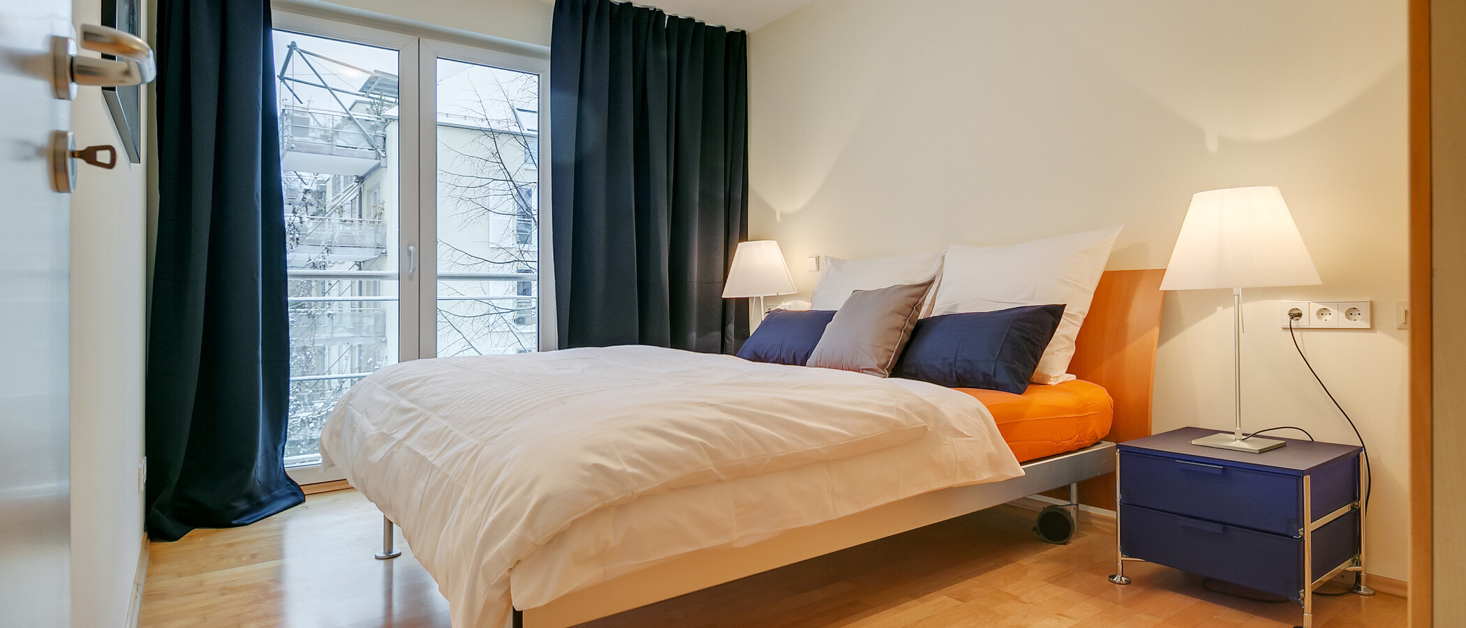 apartment München Glockenbachviertel 01 sleeping area 1496