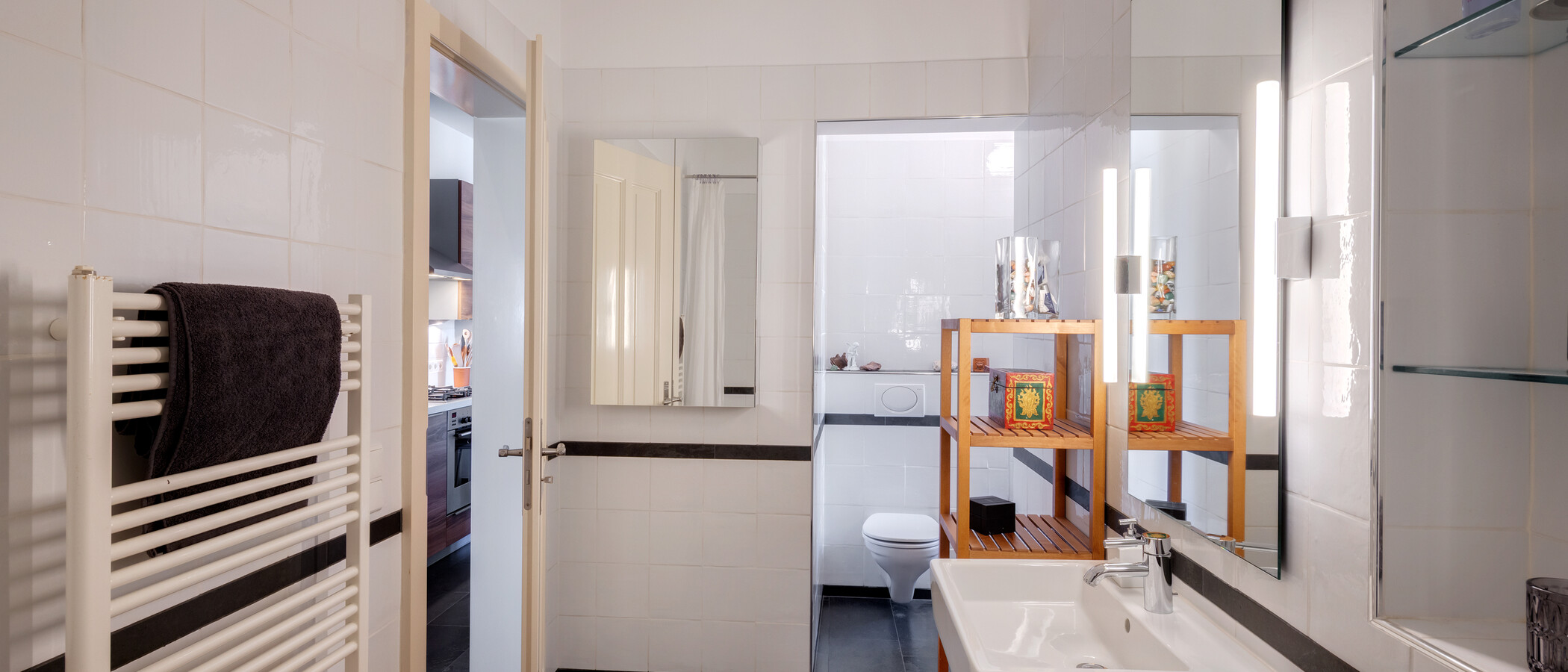 apartment München Glockenbachviertel 03 bathroom 14967