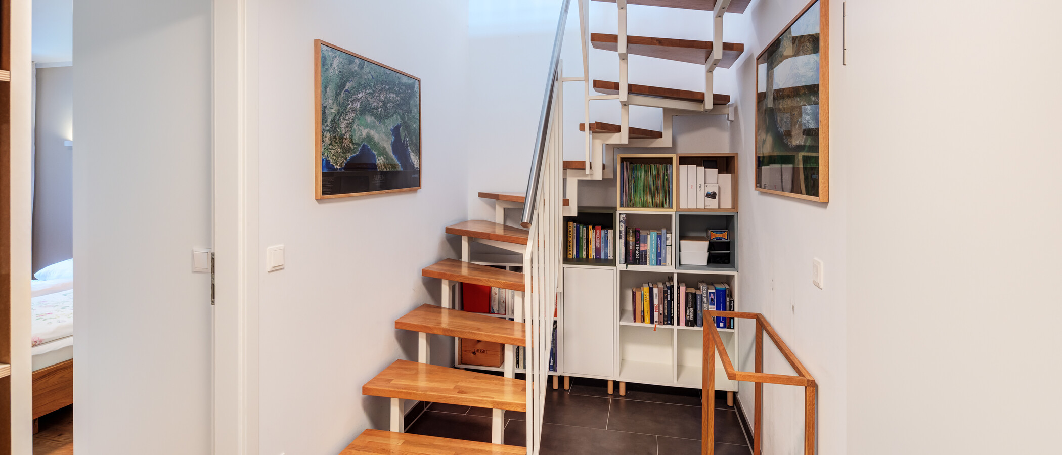 maisonette München Oberföhring 03 hall 14969