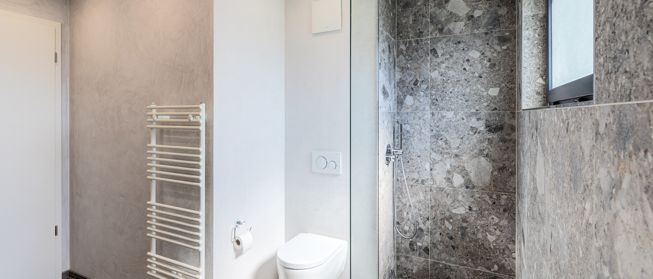 maisonette München Oberföhring 04 1. bathroom 14969