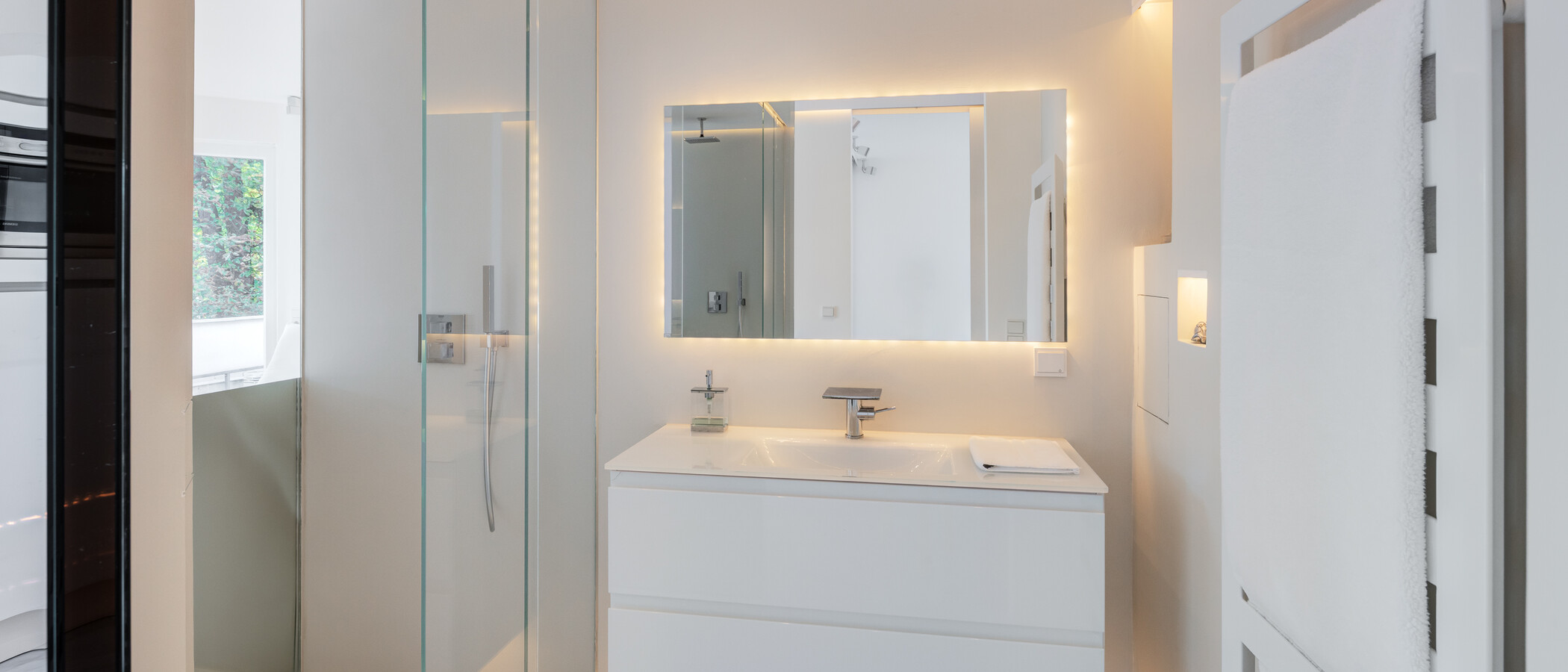 penthouse München Bogenhausen 02 bathroom 14972
