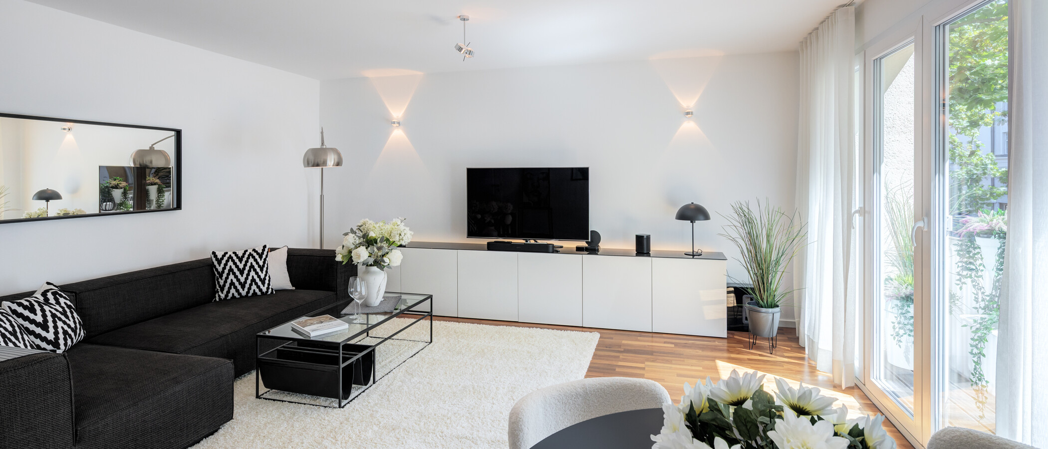 apartment München Schwabing-West (rund um den Hohenzollernplatz) 04 living room 14976