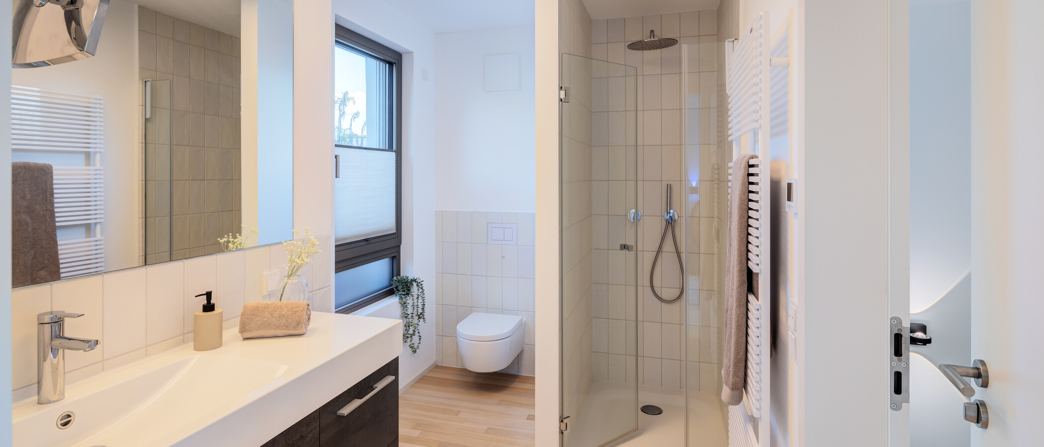 semi-detached house Herrsching am Ammersee 01 1. bathroom 14978