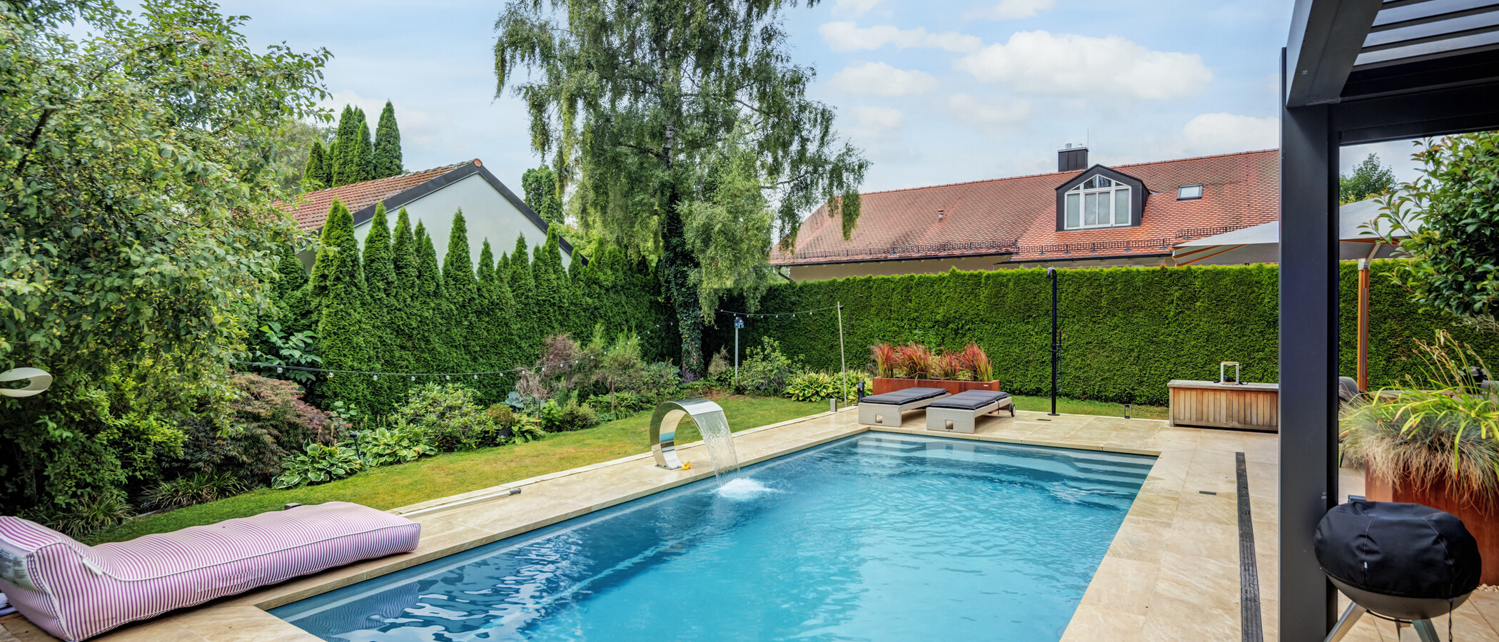 detached house Feldafing 02 pool 14981
