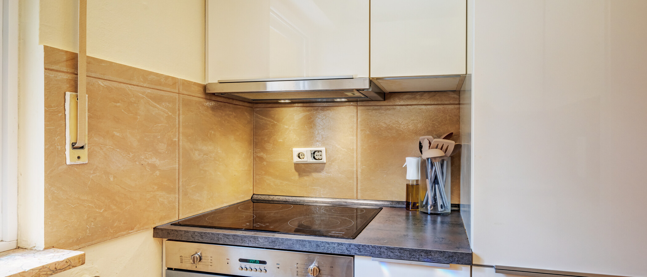apartment München Neuhausen 02 kitchen 14983