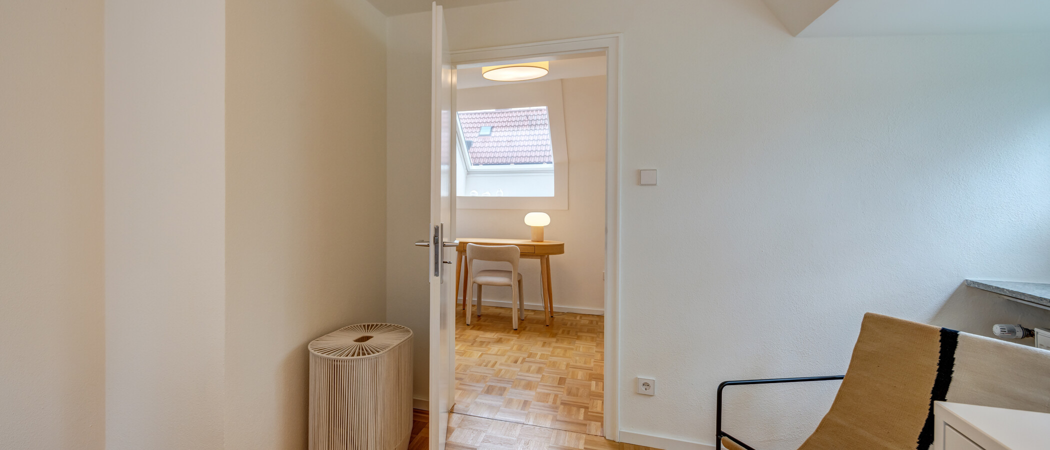 attic apartment München Harlaching 02 bedroom 14993