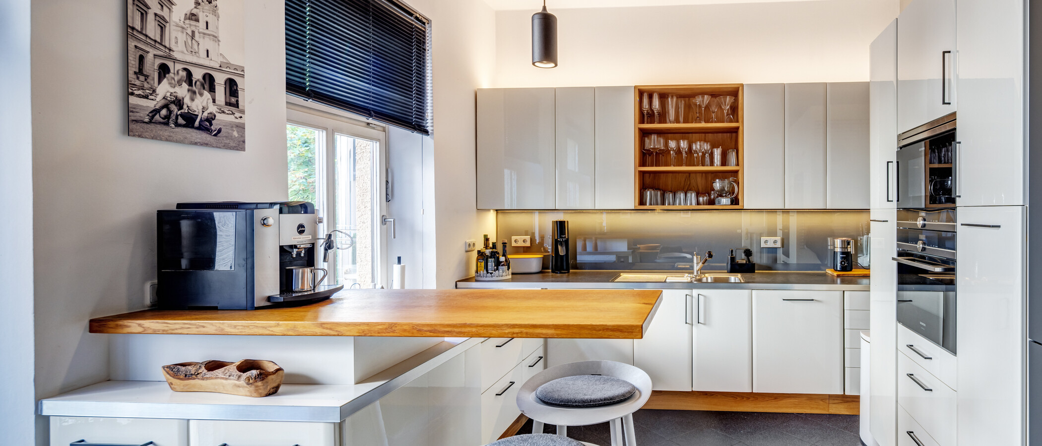 apartment München Altbogenhausen 01 kitchen 14997
