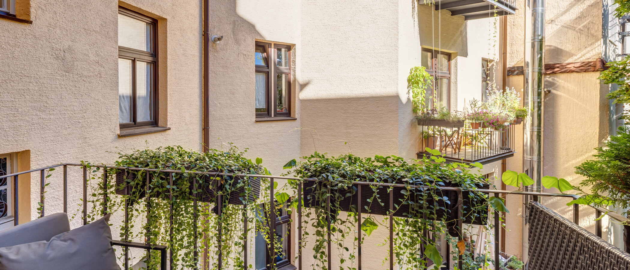 apartment München Altbogenhausen 02 balcony 14997