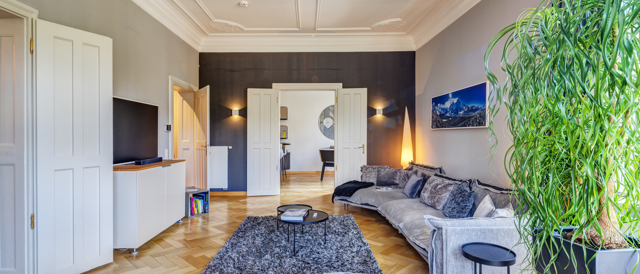 apartment München Altbogenhausen 03 living room 14997