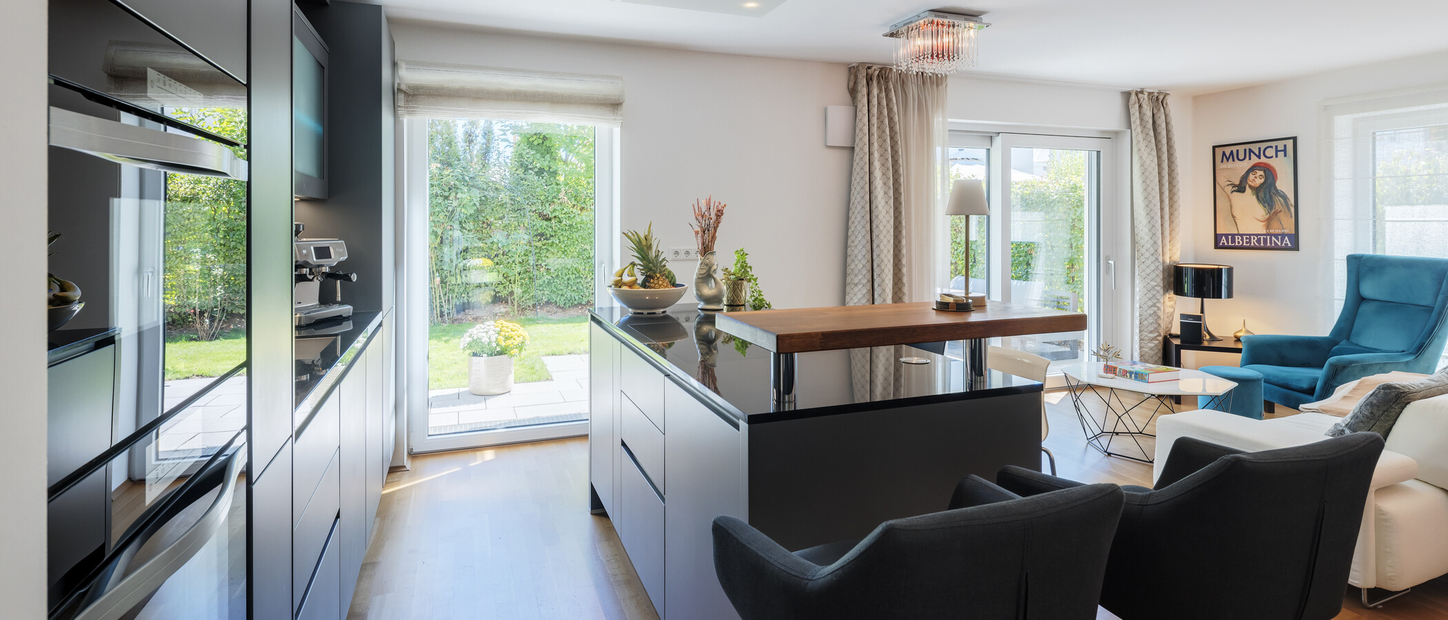 apartment with garden 	 München Trudering 03 kitchen 15002