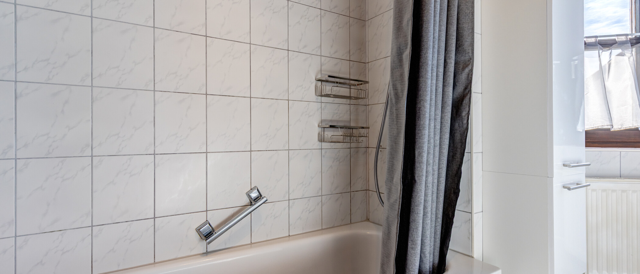 attic apartment Eching 03 bathroom 15004