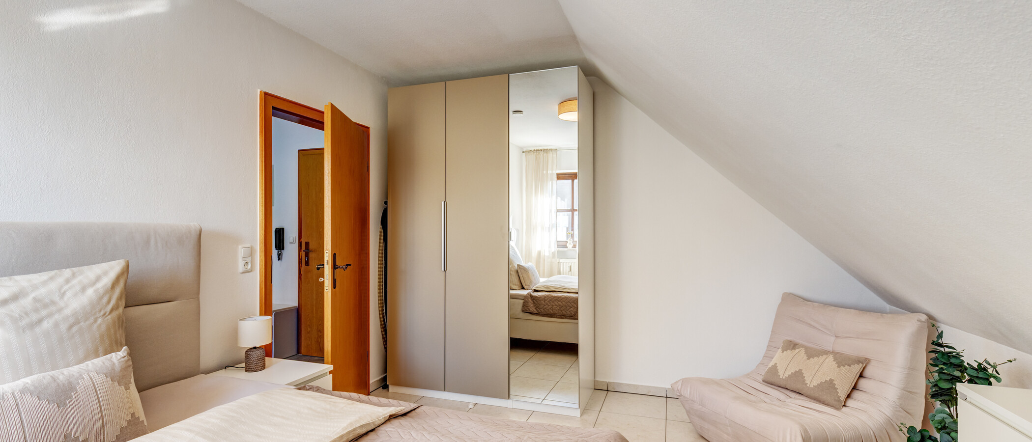 attic apartment Eching 03 bedroom 15004