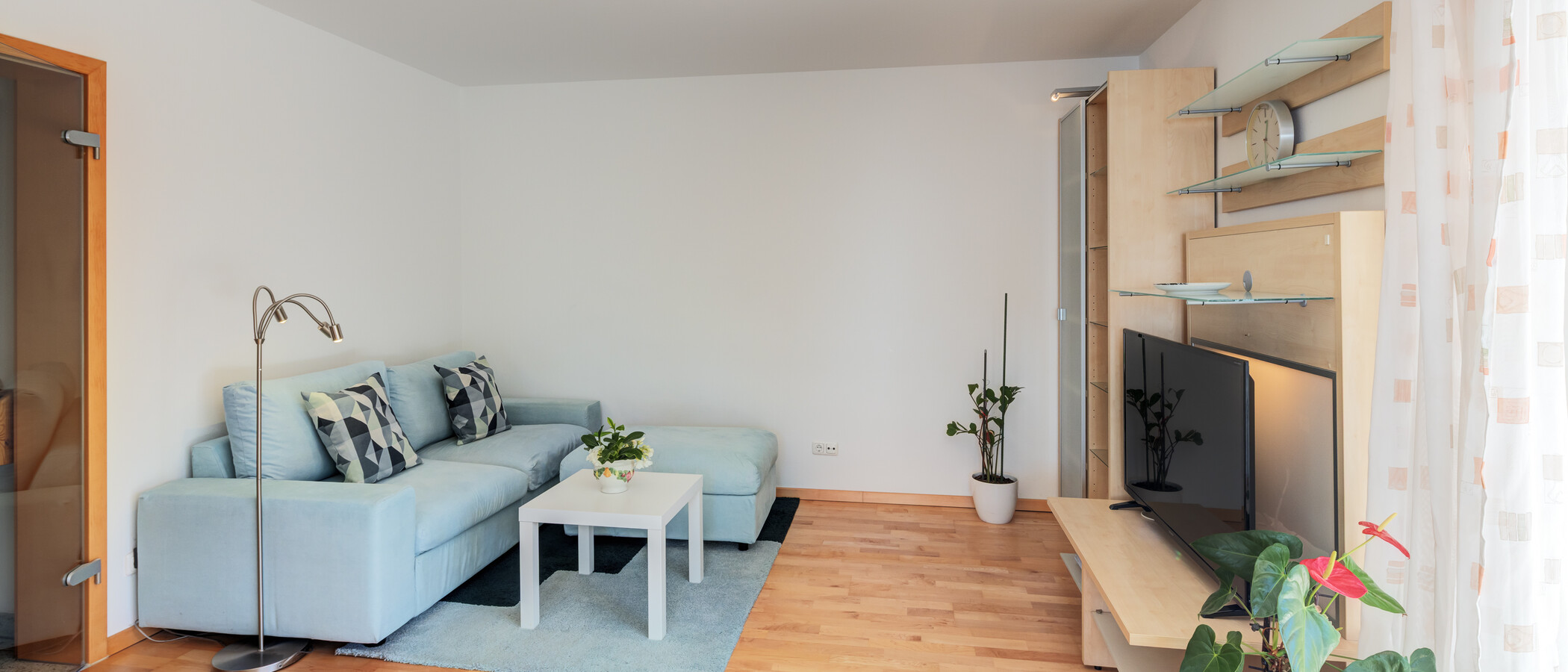 apartment with garden 	 München Feldmoching 05 living area 15007