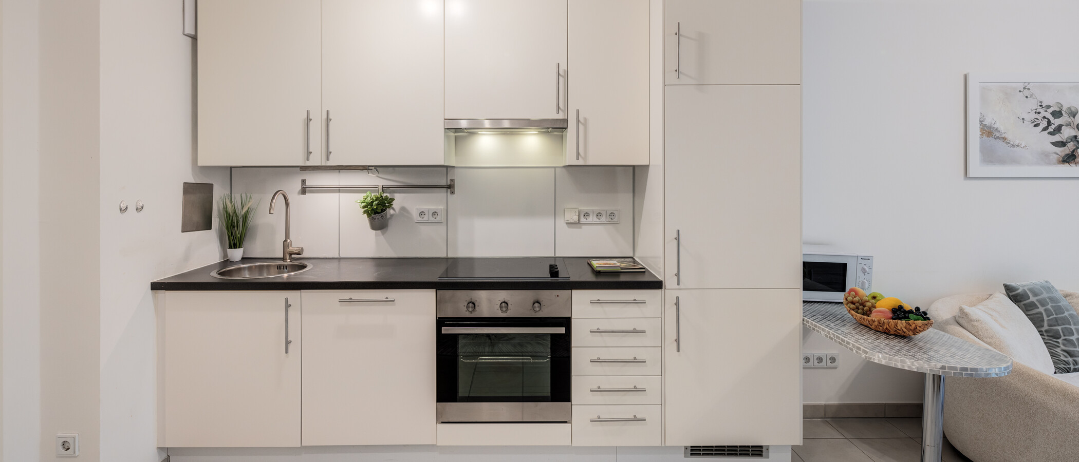 apartment München Neuhausen 01 kitchen 15009