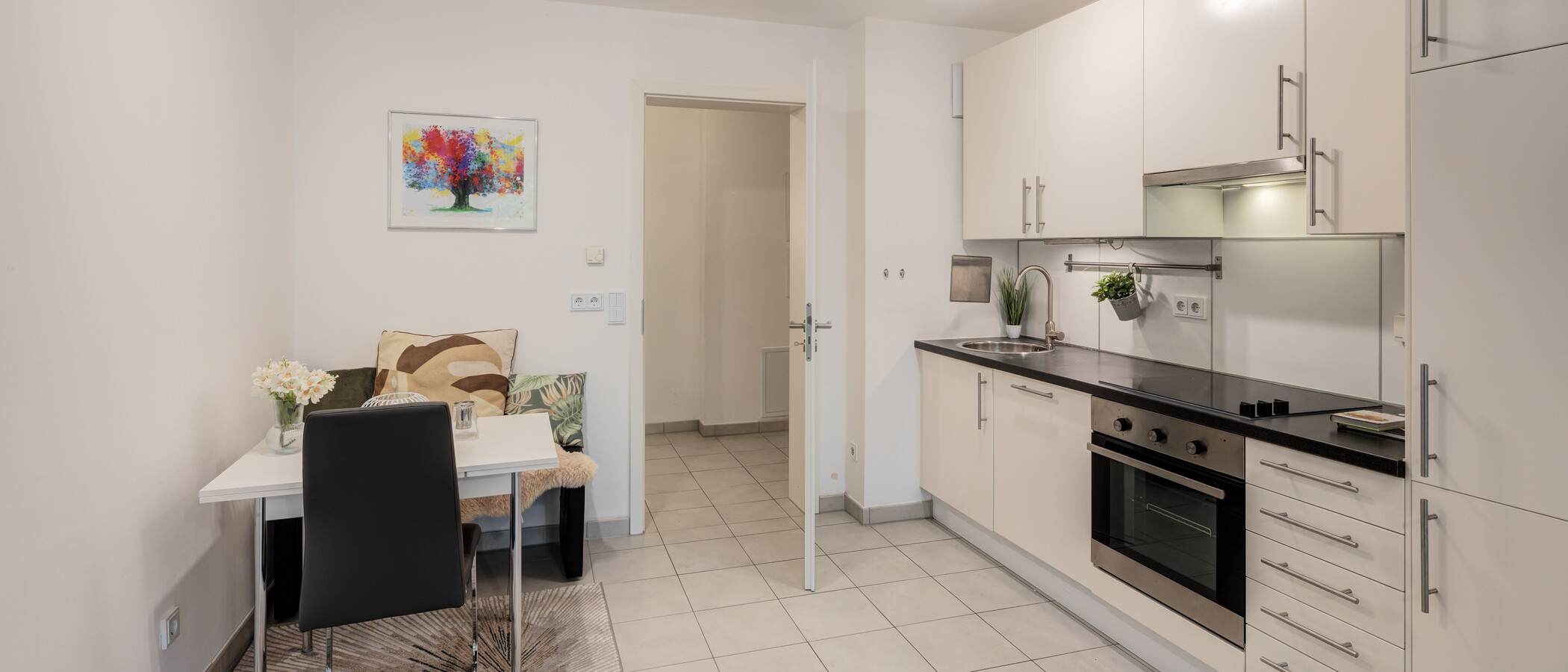 apartment München Neuhausen 02 kitchen 15009