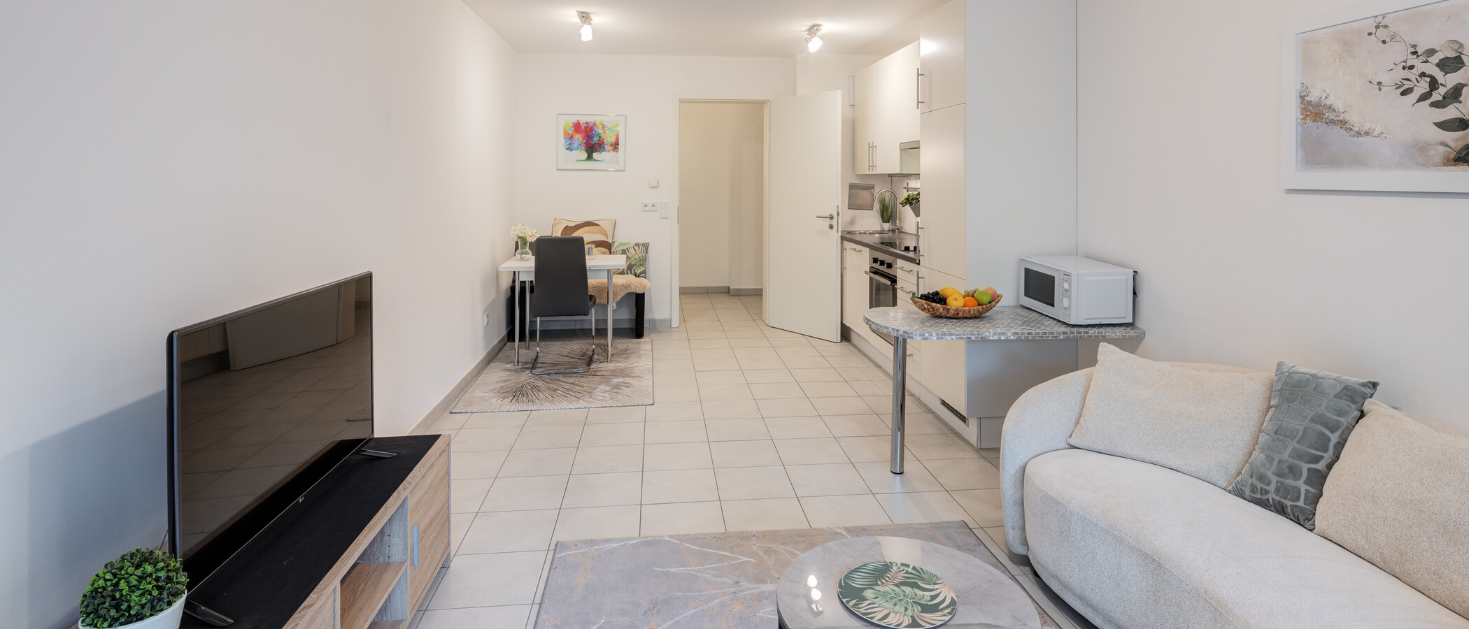 apartment München Neuhausen 03 living area 15009