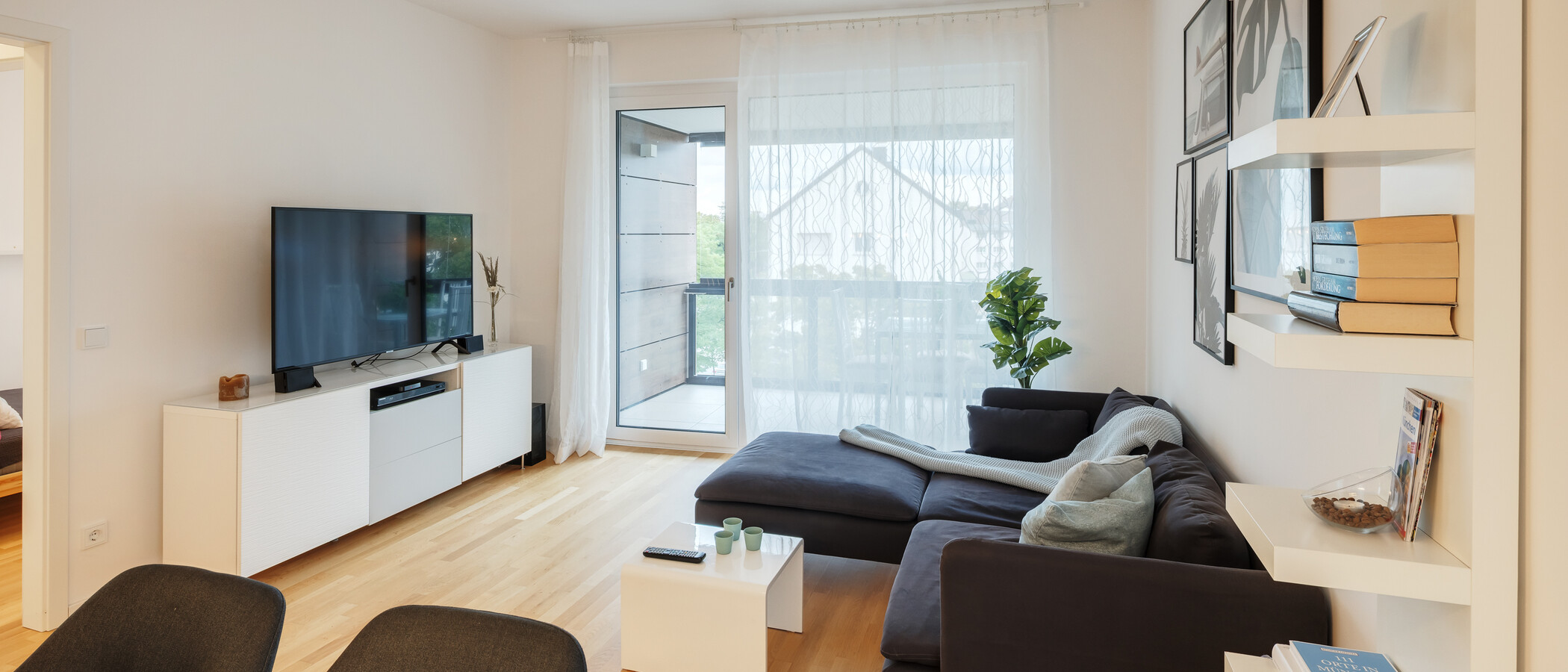 apartment München Neuhausen 03 living area 15011