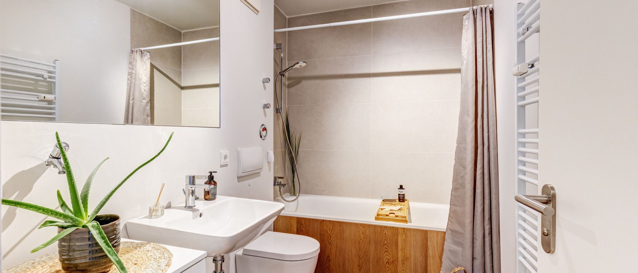 apartment München Freimann 01 bathroom 15014