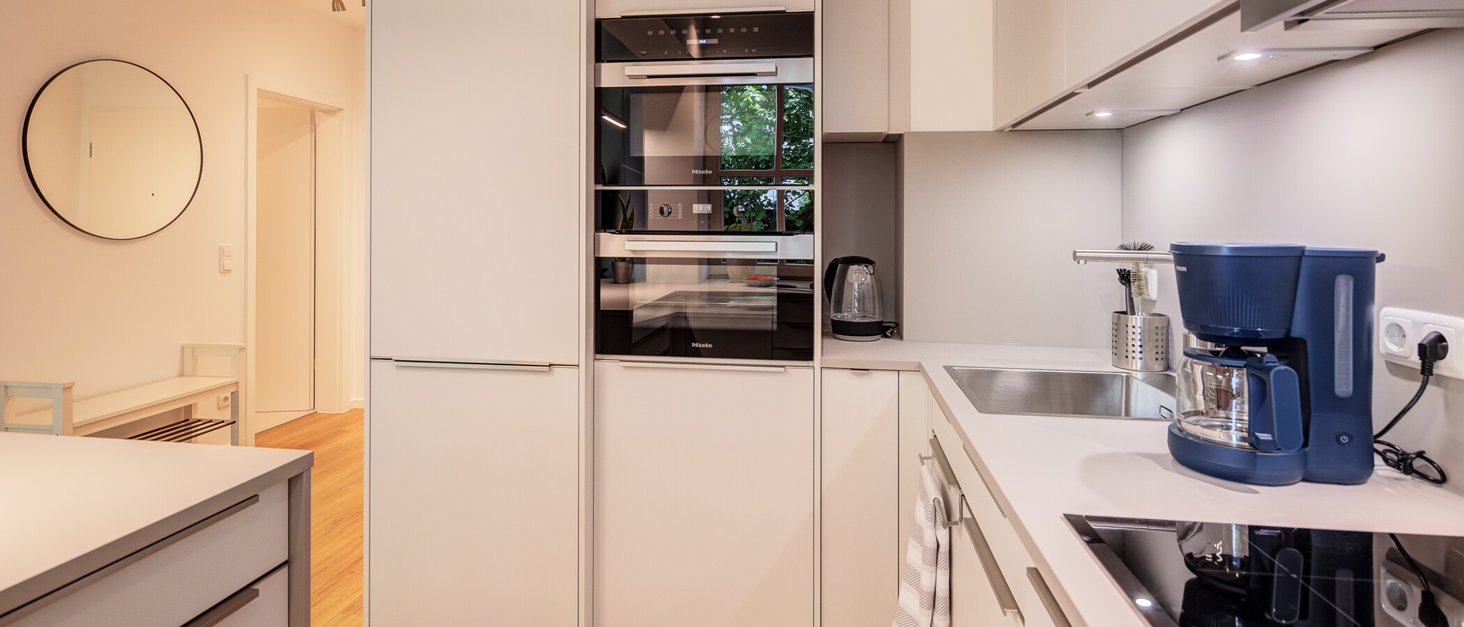 apartment with garden 	 München Gärtnerplatzviertel 02 kitchen 15016