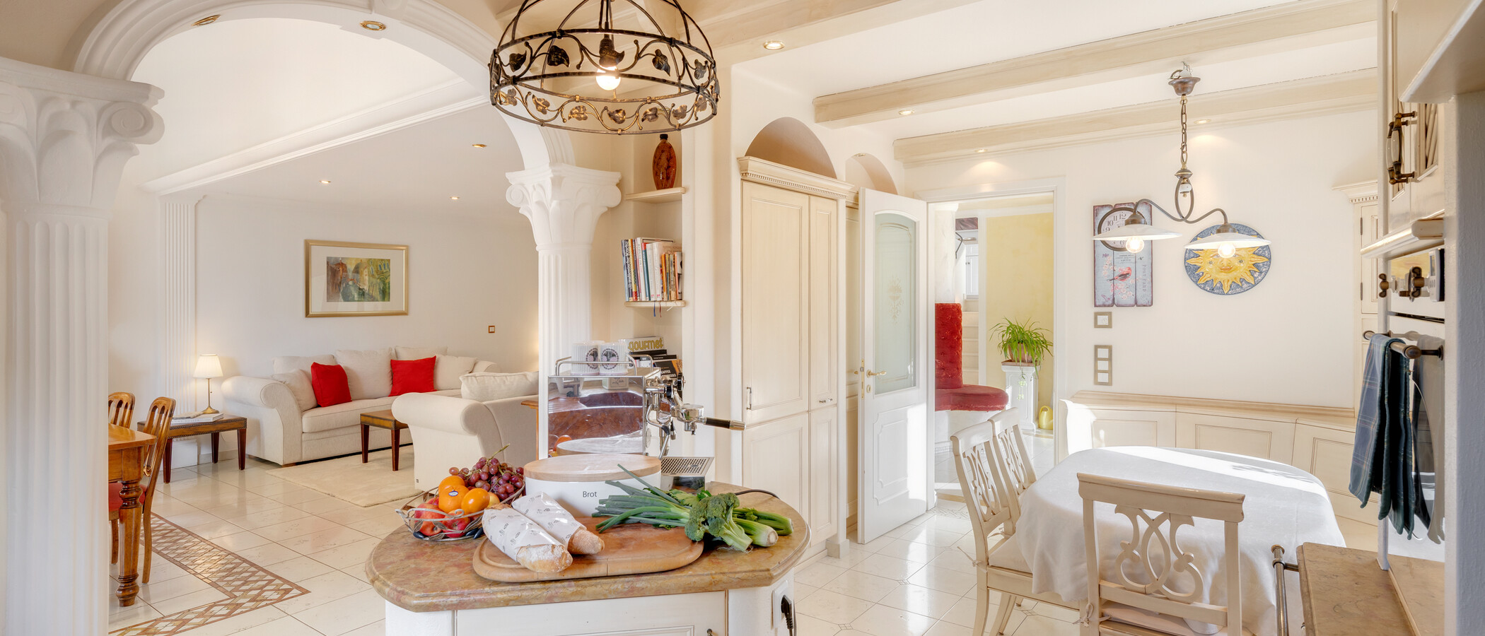 villa Grünwald 02 kitchen 15022