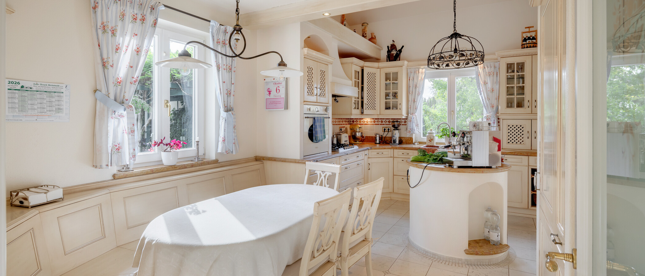 villa Grünwald 03 kitchen 15022
