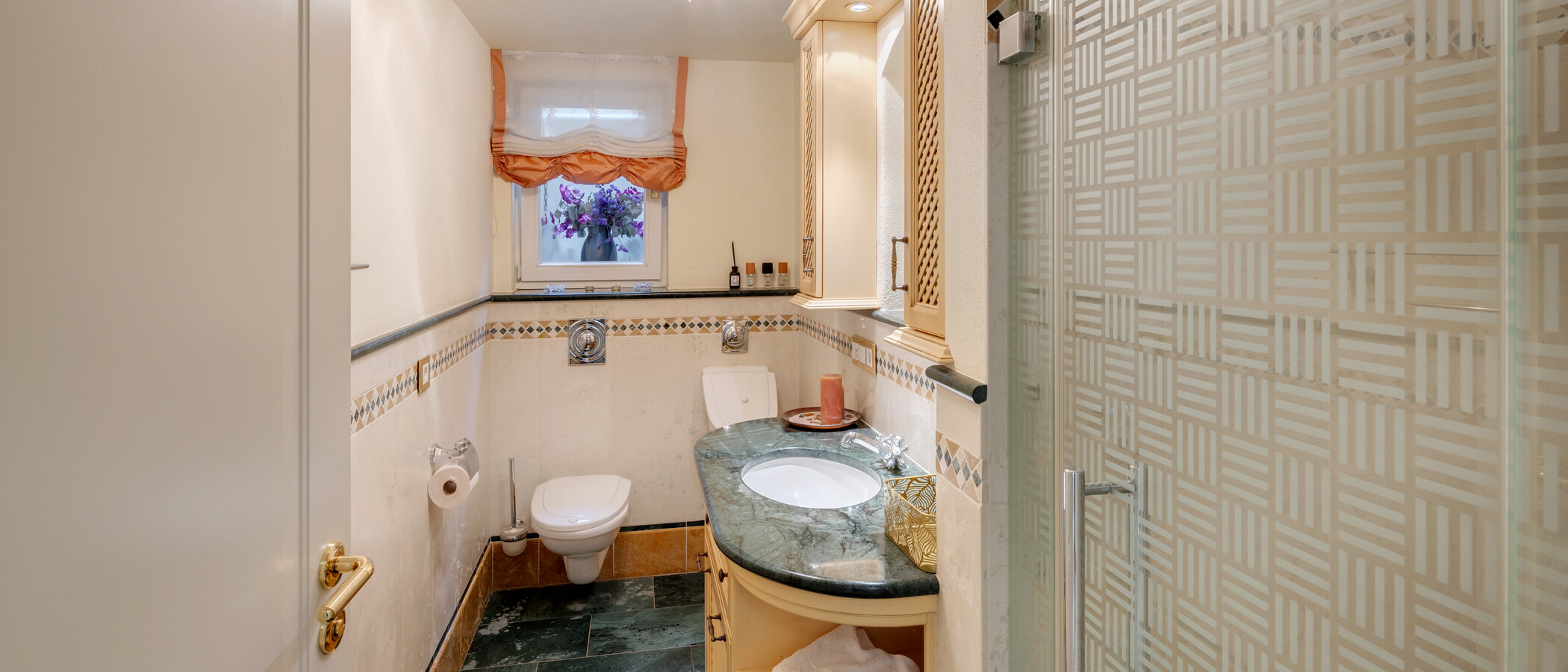 villa Grünwald 03 3. bathroom 15022