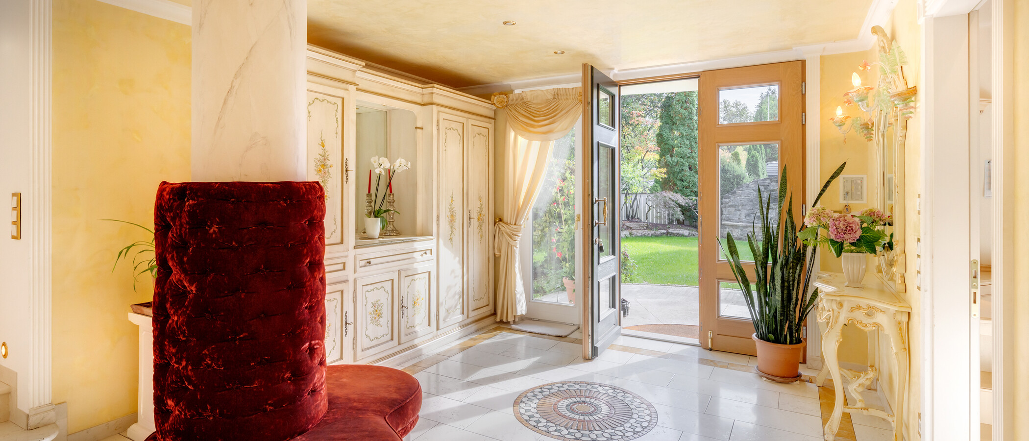 villa Grünwald 02 hall 15022