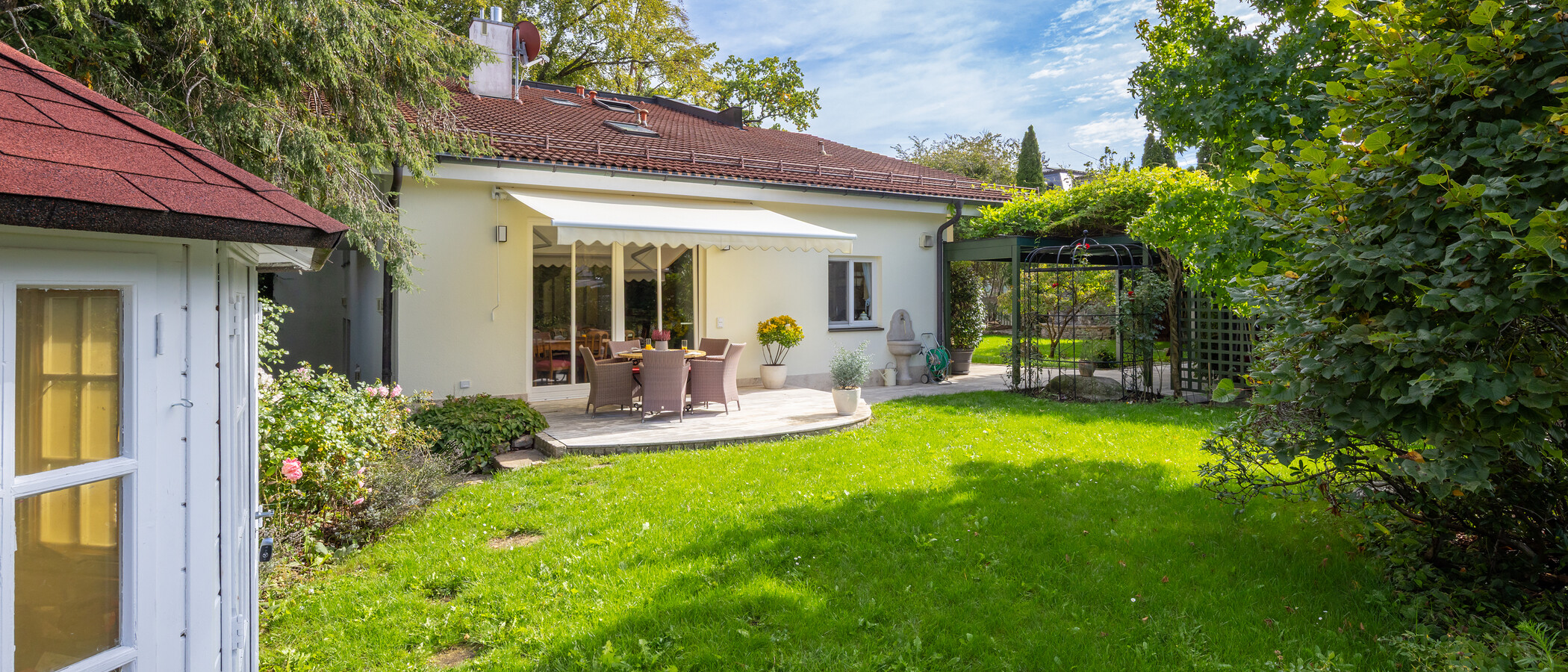 villa Grünwald 03 garden 15022