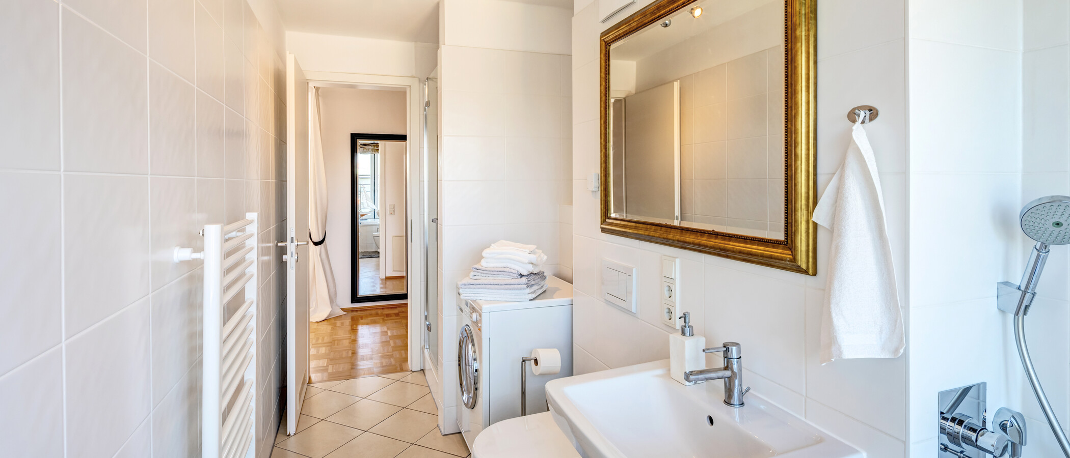 apartment München Schwanthalerhöhe 03 bathroom 15025