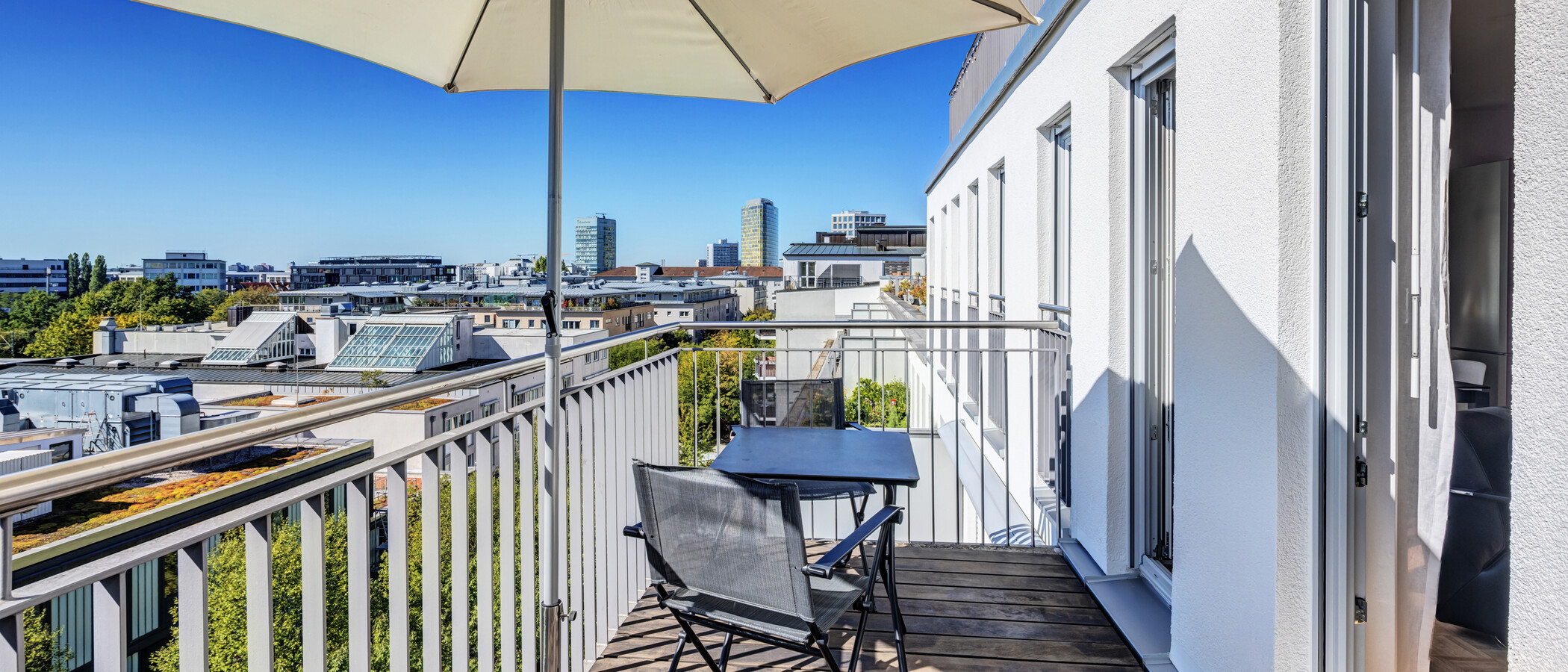 apartment München Schwanthalerhöhe 03 balcony 15025