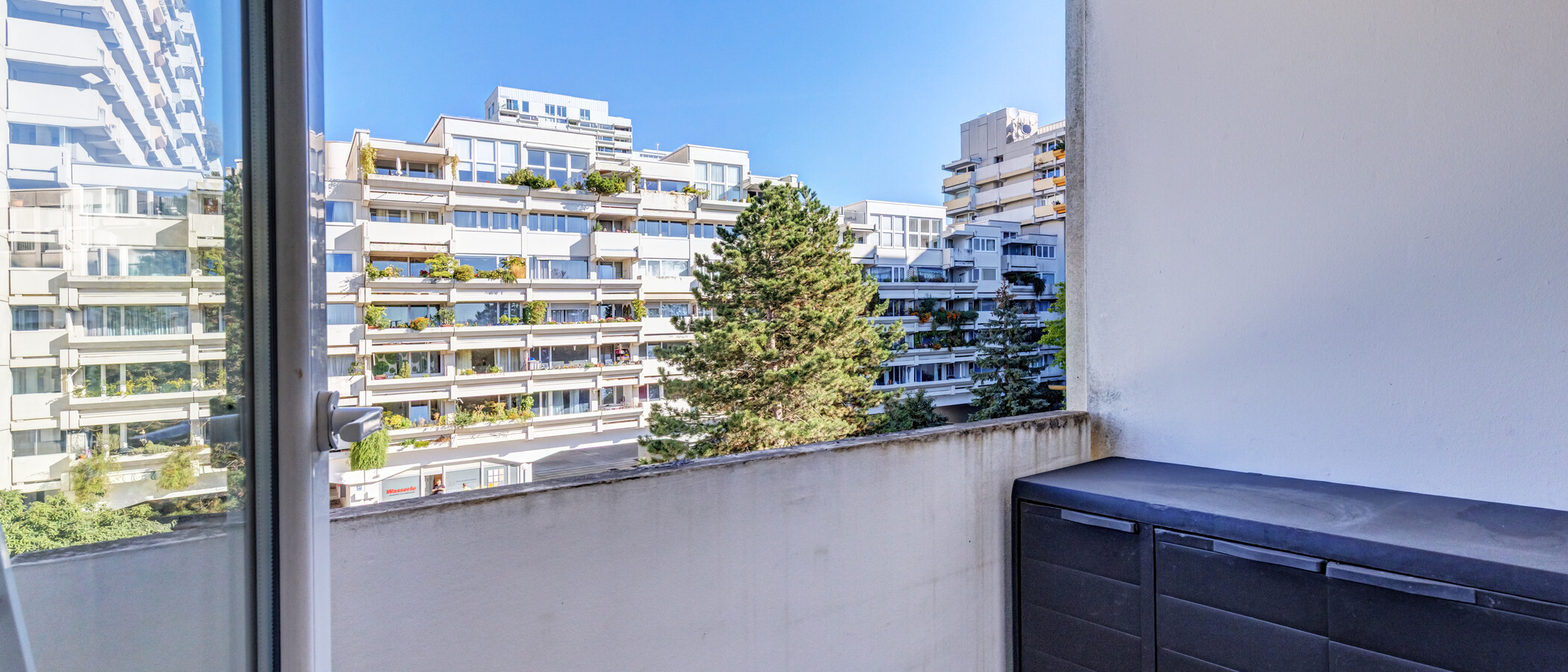 roof terrace apartment München Moosach 01 loggia 15028